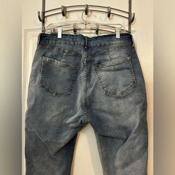 Forever 21 premium jeans light blue‎ Wash mom size 16 - Picture 11 of 15